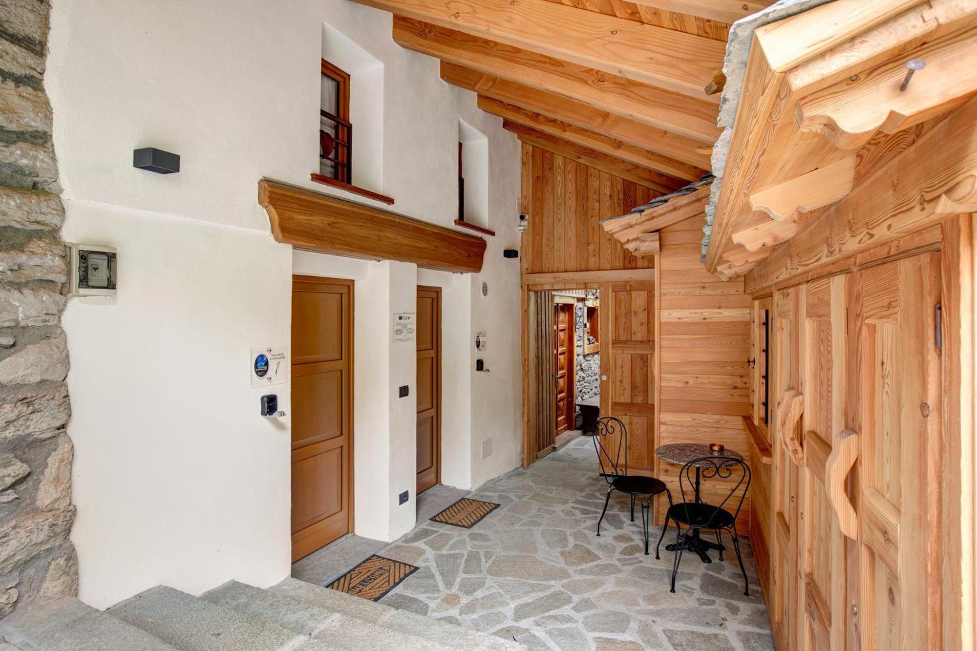 Апартаменты Aux Pieds Du Malatra' 1 Сен-Реми-ан-Босс Экстерьер фото